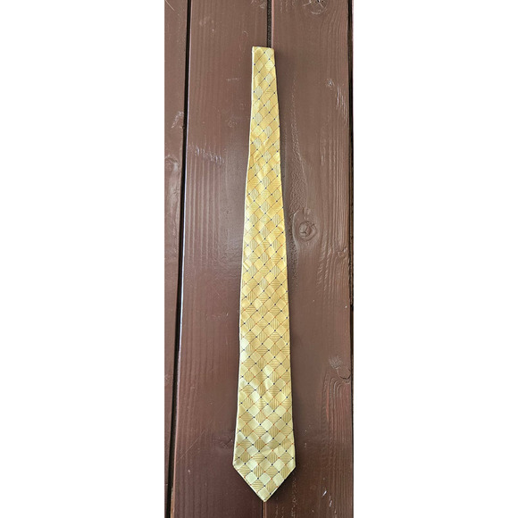 NWOT Michael Kors Men's Vintage‎ Gold Patterned 100% Silk Neck Tie. - Picture 1 of 5
